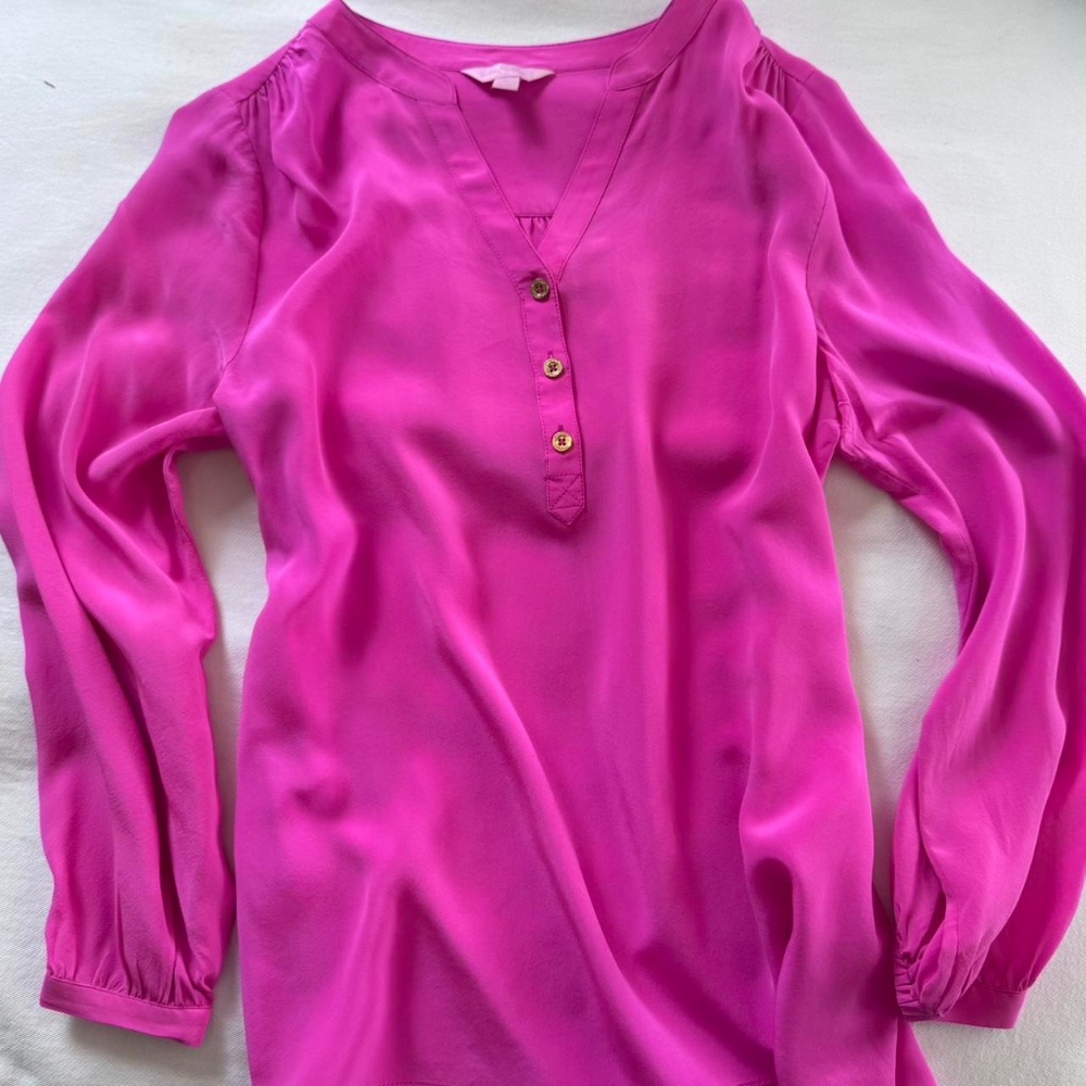 Vintage Lilly Pulitzer Elsa top in magenta. Perfect condition. Medium